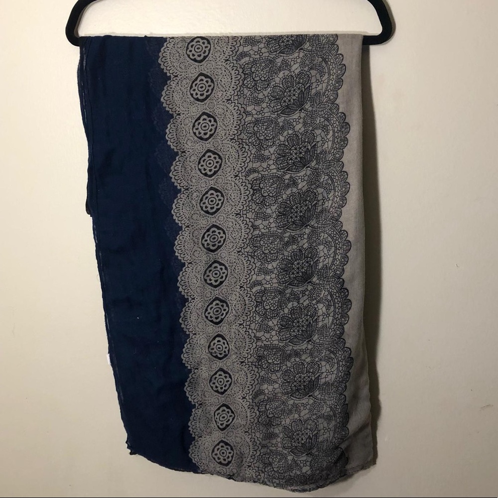 Multi design scarf with purple and blue shades